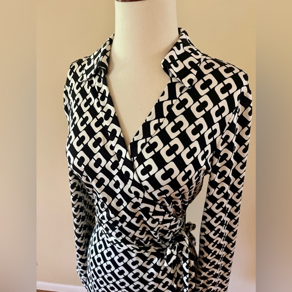 DVF Diane von Furstenberg Julian Two Chain Link Silk Wrap Dress Size 12 - Picture 5 of 8